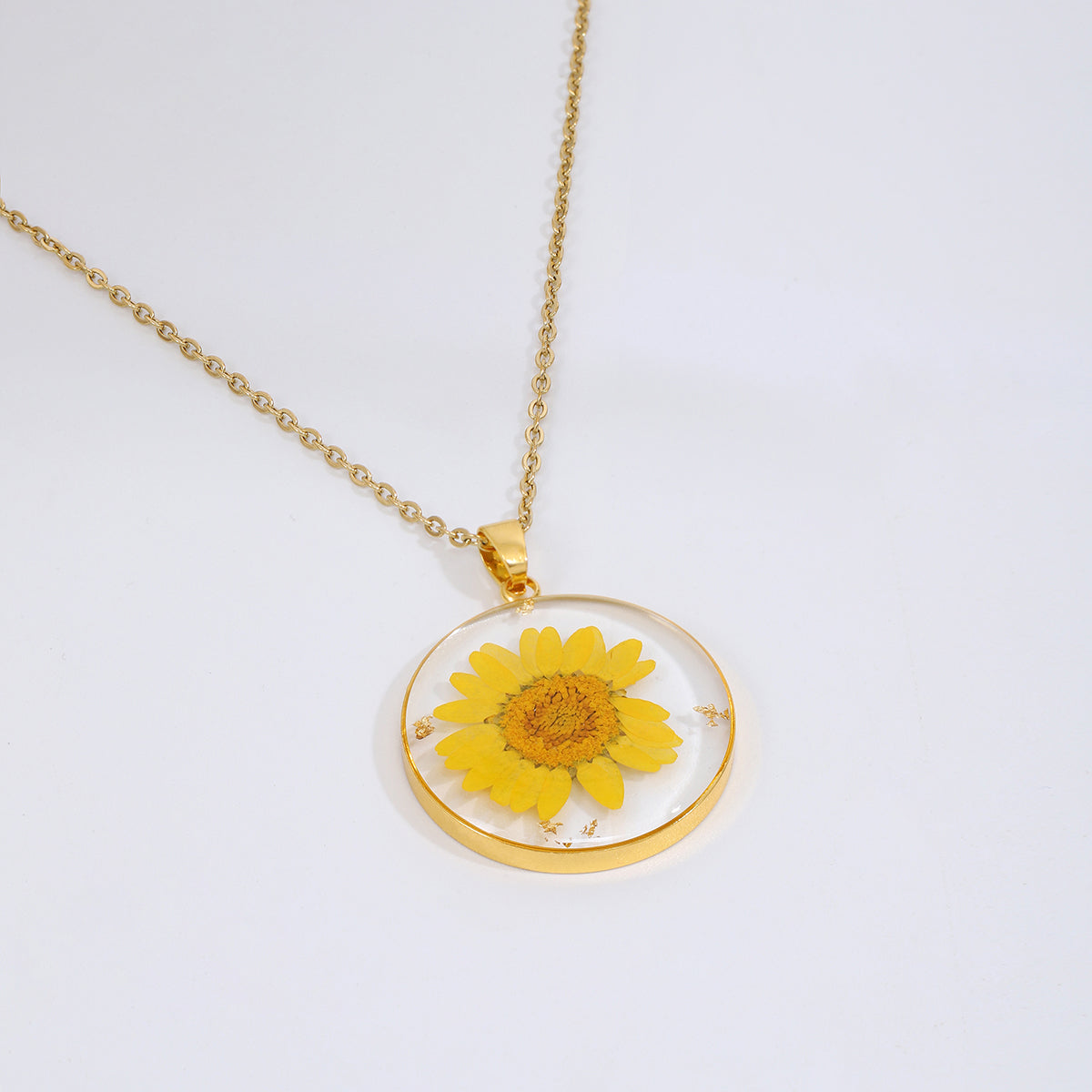 Birth month flower necklace